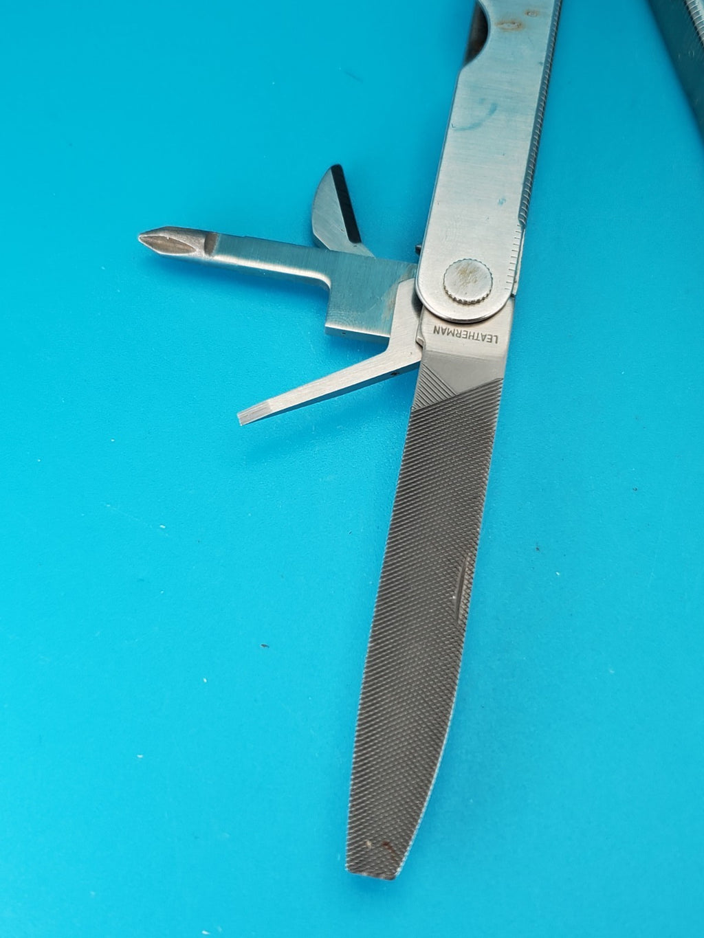 Leatherman PST Multi Tool! 04/94 DATE STAMP