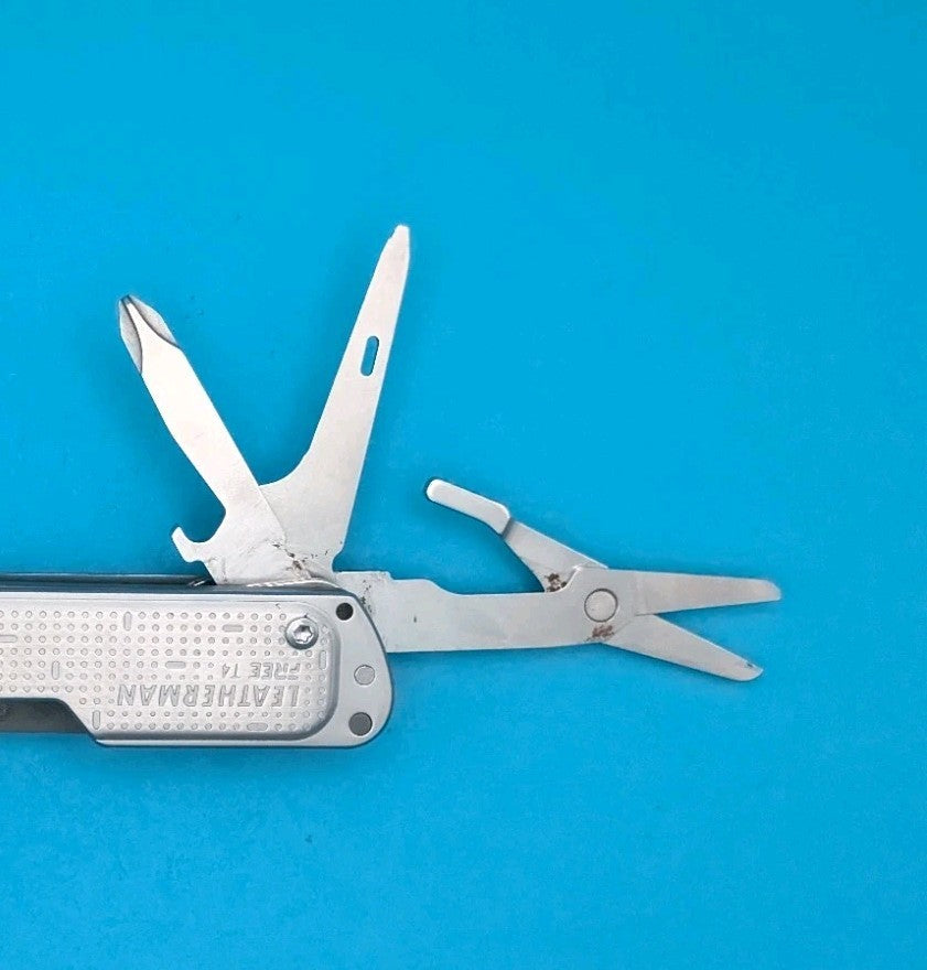Leatherman FREE T4 Pocket Knife Multi-tool! Stainless! RETIRED!