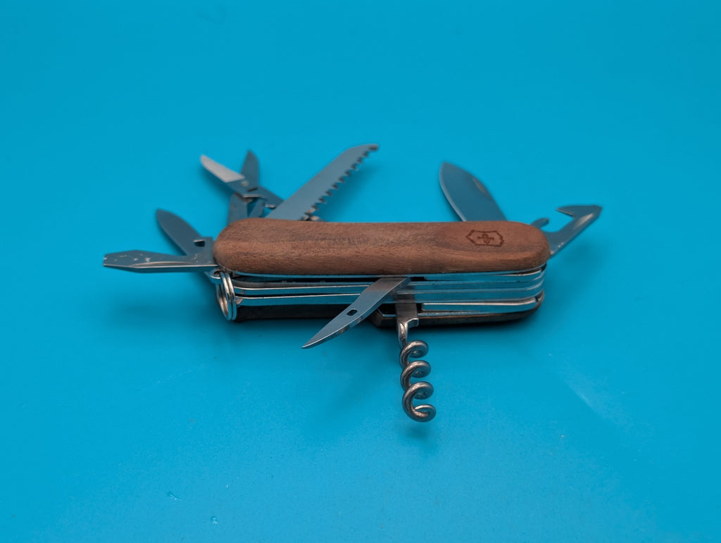 Victorinox Delemont EvoWood 17 85mm Swiss Army Knife Multi-Tool!