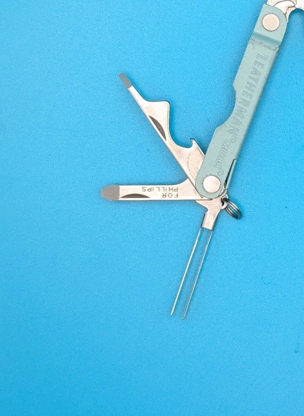 Leatherman Micra Multi-Tool, Knife, Scissors, Key Ring, Teal!
