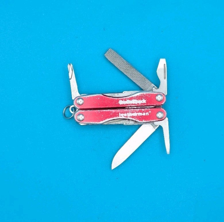 Leatherman Squirt E4 USA Radio Shack! Limited Edition!