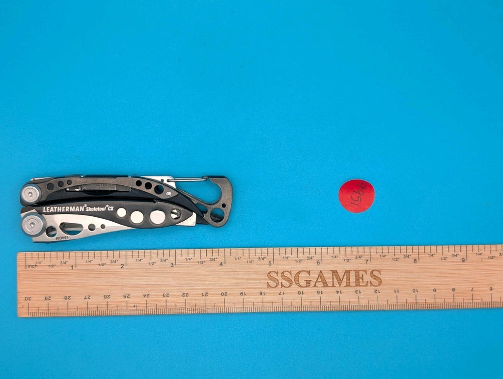 Leatherman Skeletool CX Multitool Plain Edge Knife!