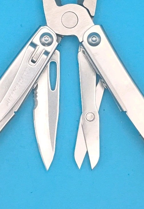 LEATHERMAN WINGMAN MULTI-TOOL! FAST SHIPPING!