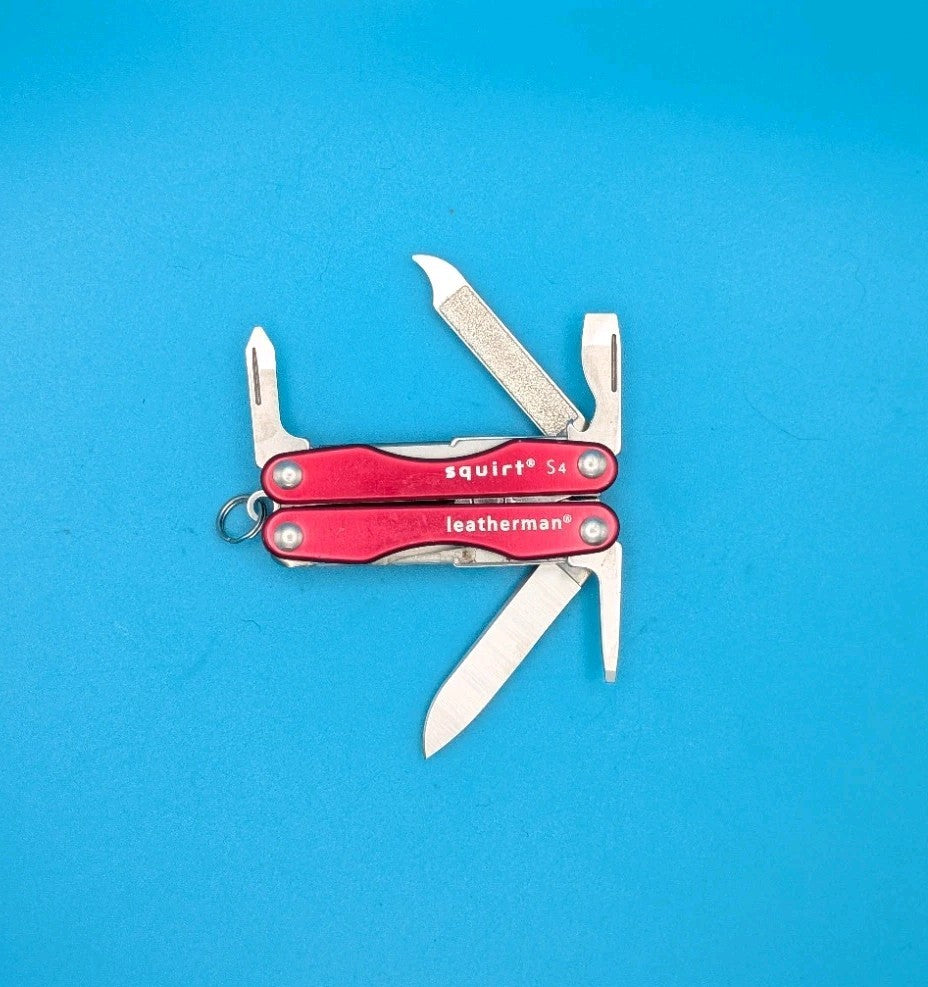 Leatherman "Squirt S4" Stainless Steel Multi Tool - RED!