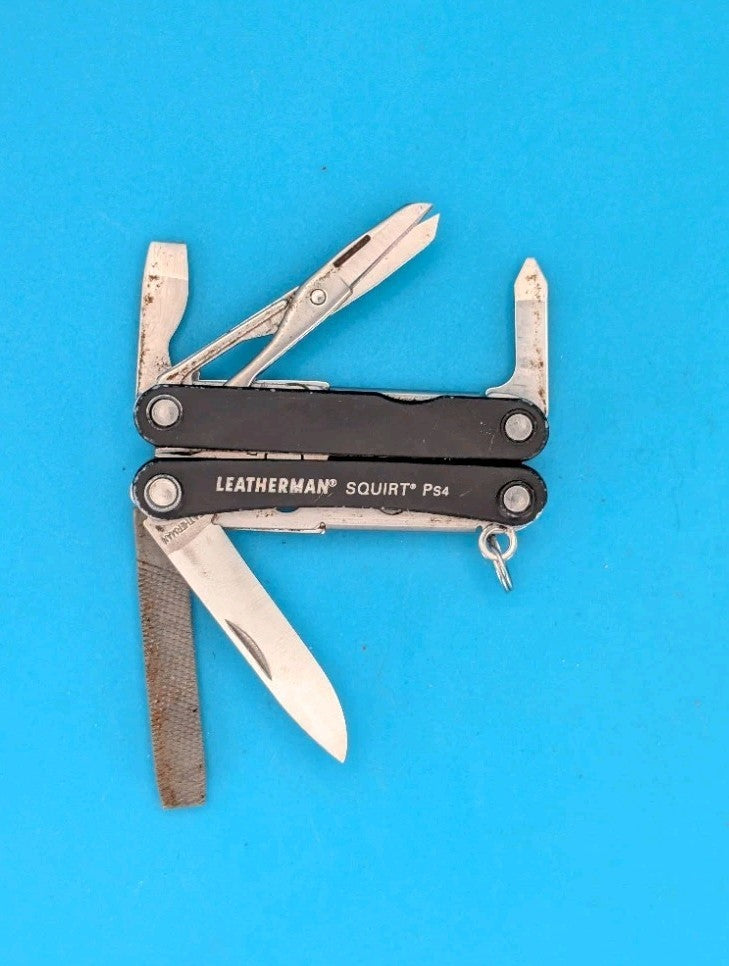 Leatherman SQUIRT PS4 Multi-Tool With Pliers Scissors Knife BLACK!