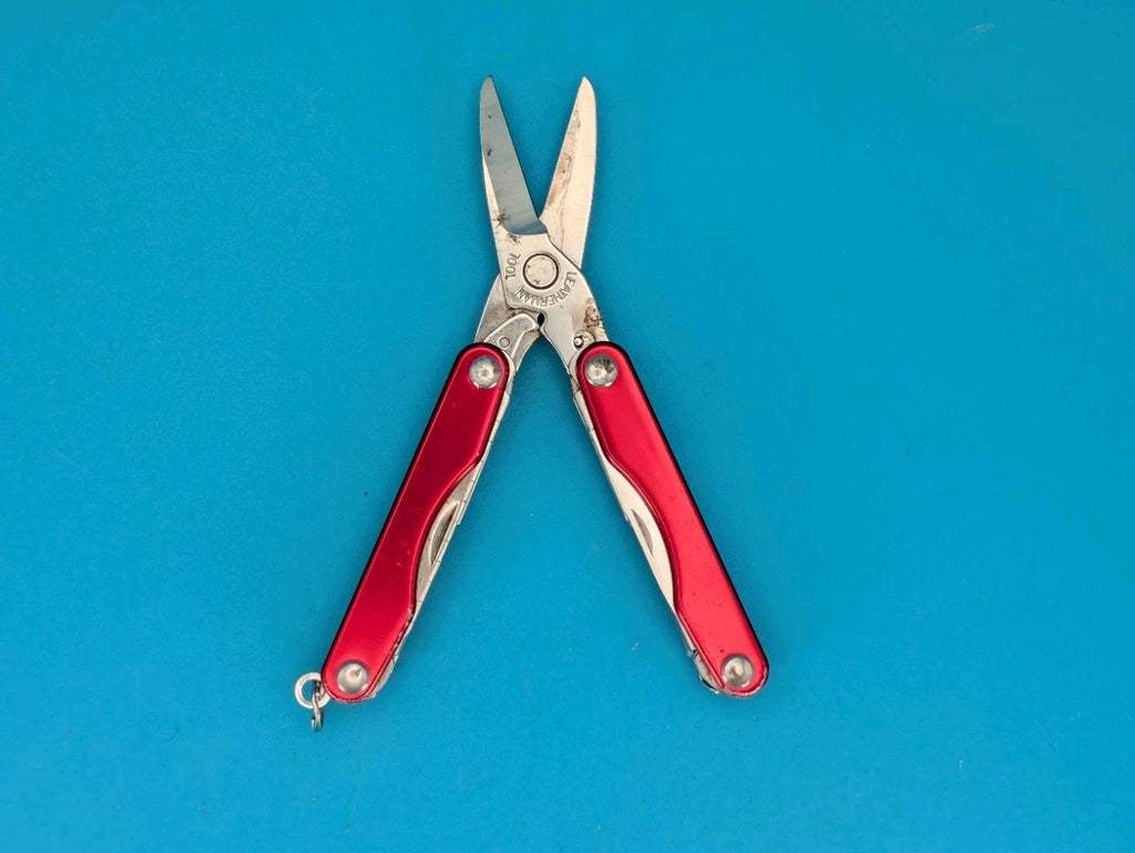 Leatherman Squirt S4 Multi-Tool, Key Ring, Retired, Red