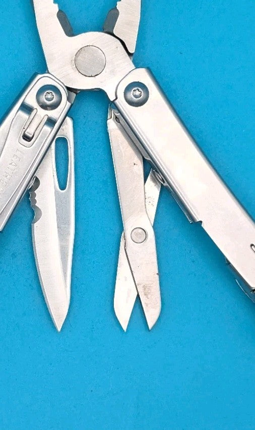 LEATHERMAN WINGMAN MULTI-TOOL! FAST SHIPPING!