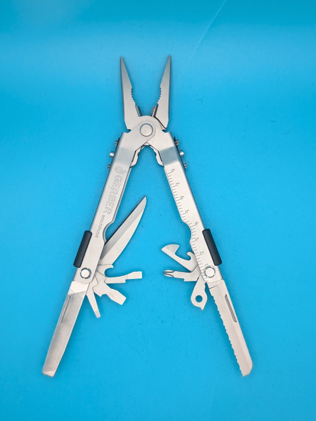 Gerber MP600 Multi-Tool Needle Nose Pliers!