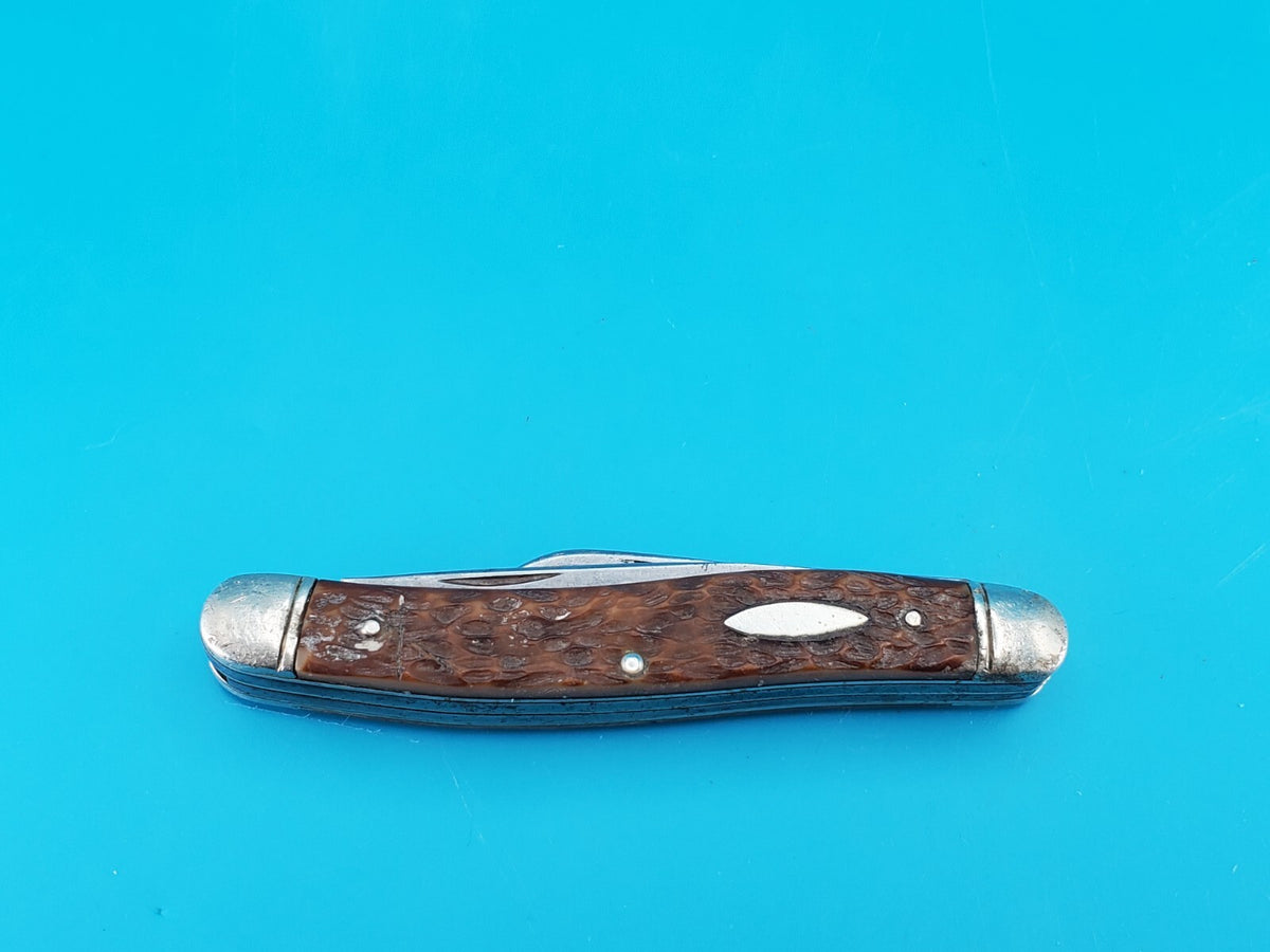 Camillus New York USA #69 Premium Stock Knife Jigged Bovine Bone 1950’s Era