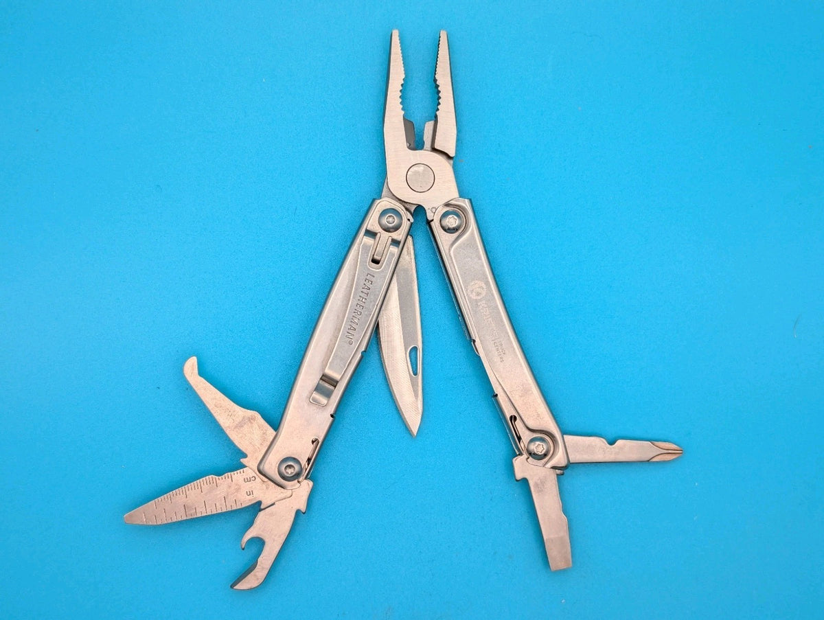 Leatherman Rev 3.8" Multi-Tool, Stainless!