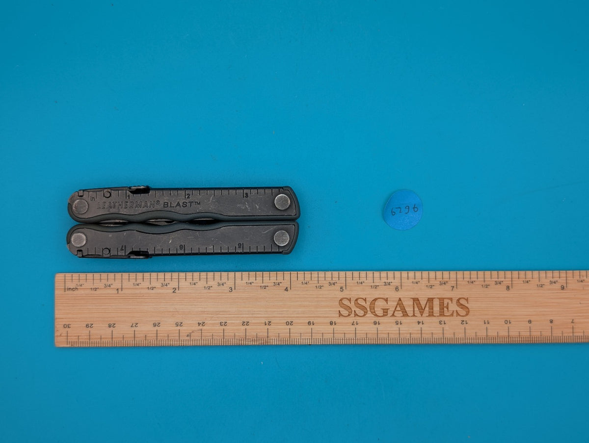 Leatherman BLAST Multi-Tool , Retired Multitool w/ Knife Pliers! BLACK OXIDE!