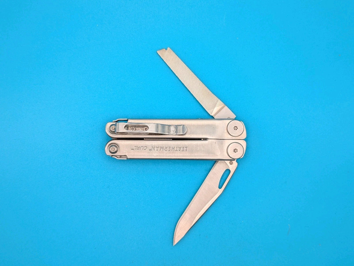 Leatherman Curl Stainless Steel Knife Pliers Multi-Tool! With Sheath! SYNCHRONY