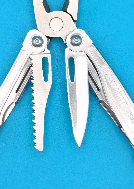 Leatherman Sidekick Multi-Tool, Knife, Pliers, Saw, Stainless!