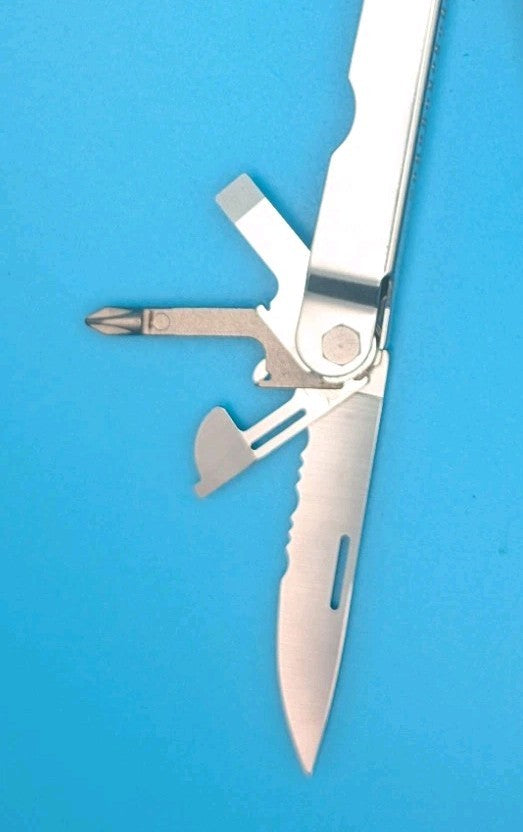 SOG Specialty Knives & Tools Multi Tool Lynnwood WA USA