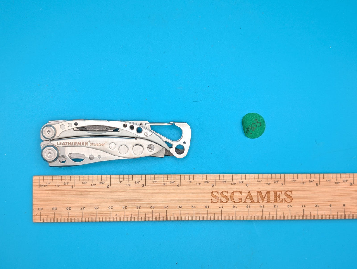LEATHERMAN Skeletool Multi Tool - Combo Edge Blade Knife Pliers Carabiner!!!