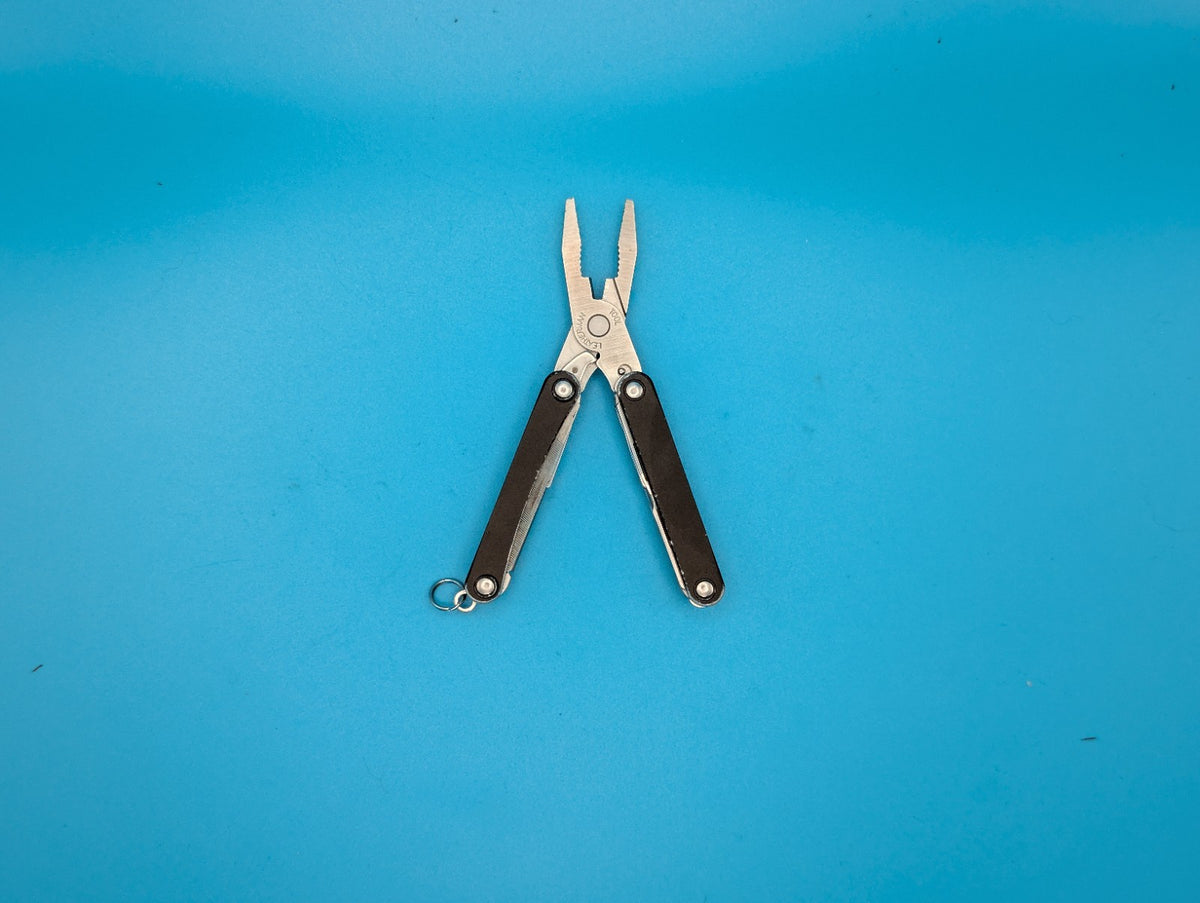 Leatherman SQUIRT PS4 Multi-Tool With Pliers Scissors Knife BLACK!
