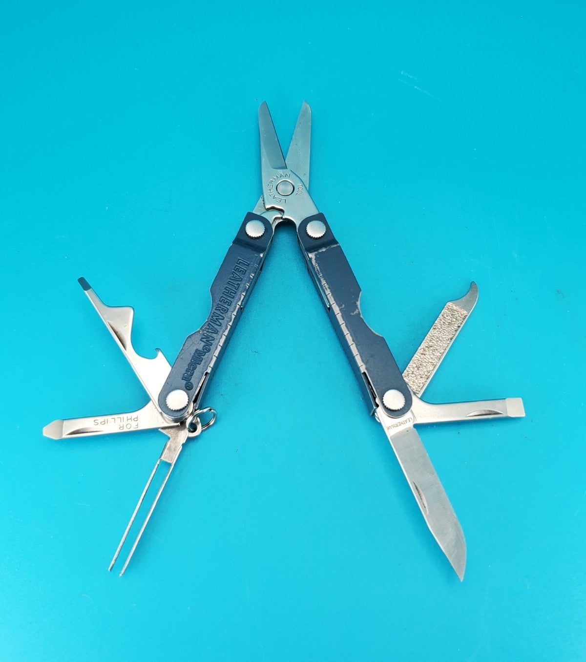 Leatherman Micra Multi-Tool, Knife, Scissors, Key Ring, Blue!