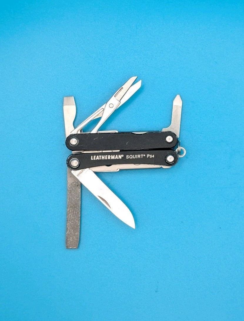 Leatherman SQUIRT PS4 Multi-Tool With Pliers Scissors Knife BLACK!