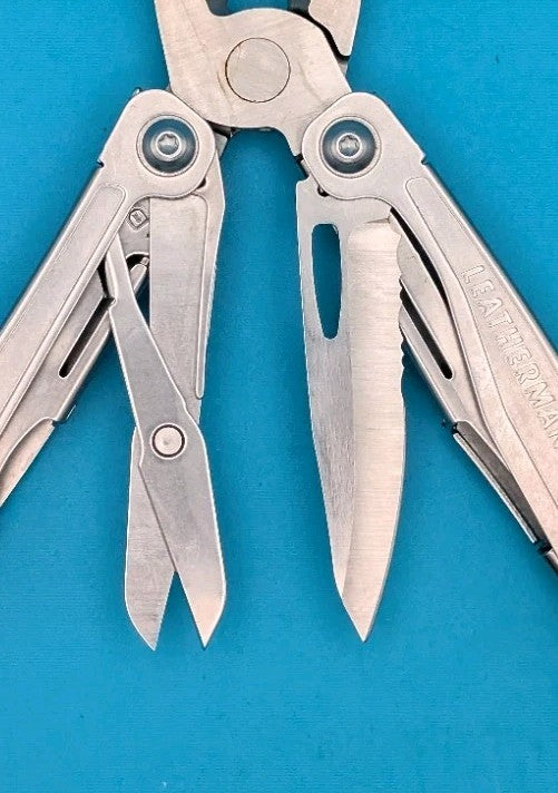 LEATHERMAN WINGMAN MULTI-TOOL! FAST SHIPPING!