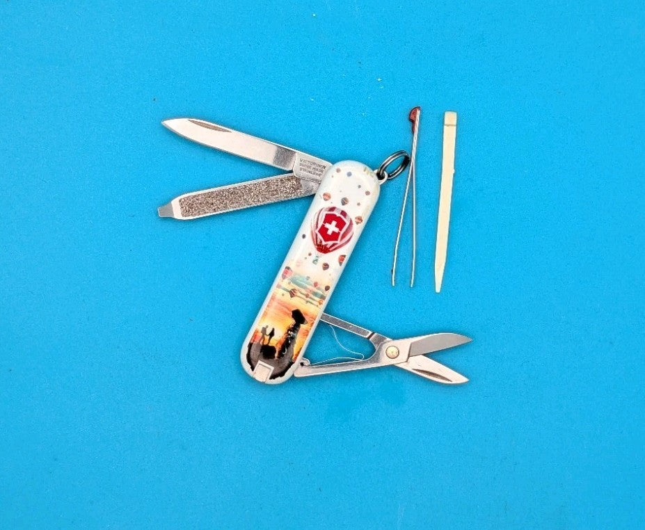 Victorinox Classic Limited Edition Hot Air Balloons Swiss Army Knife! 58mm