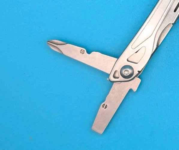 Leatherman Sidekick Multi-Tool, Knife, Pliers, Saw, Stainless! With Sheath!