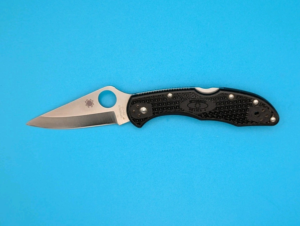 Spyderco Delica 4 Plain Edge Lockback Knife! Black Handle! VG-10 Blade!