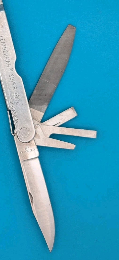 LEATHERMAN Super TOOL Multi Function Tool PLIERS, Stainless! 01/96 DATE