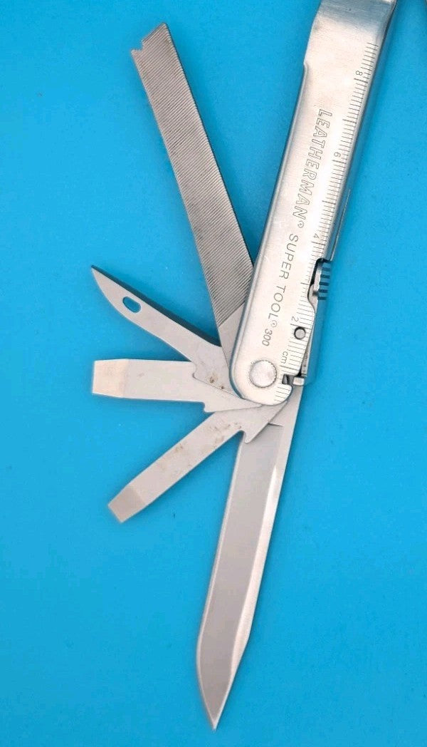 Leatherman Stainless Steel Super Tool 300 Multitool!