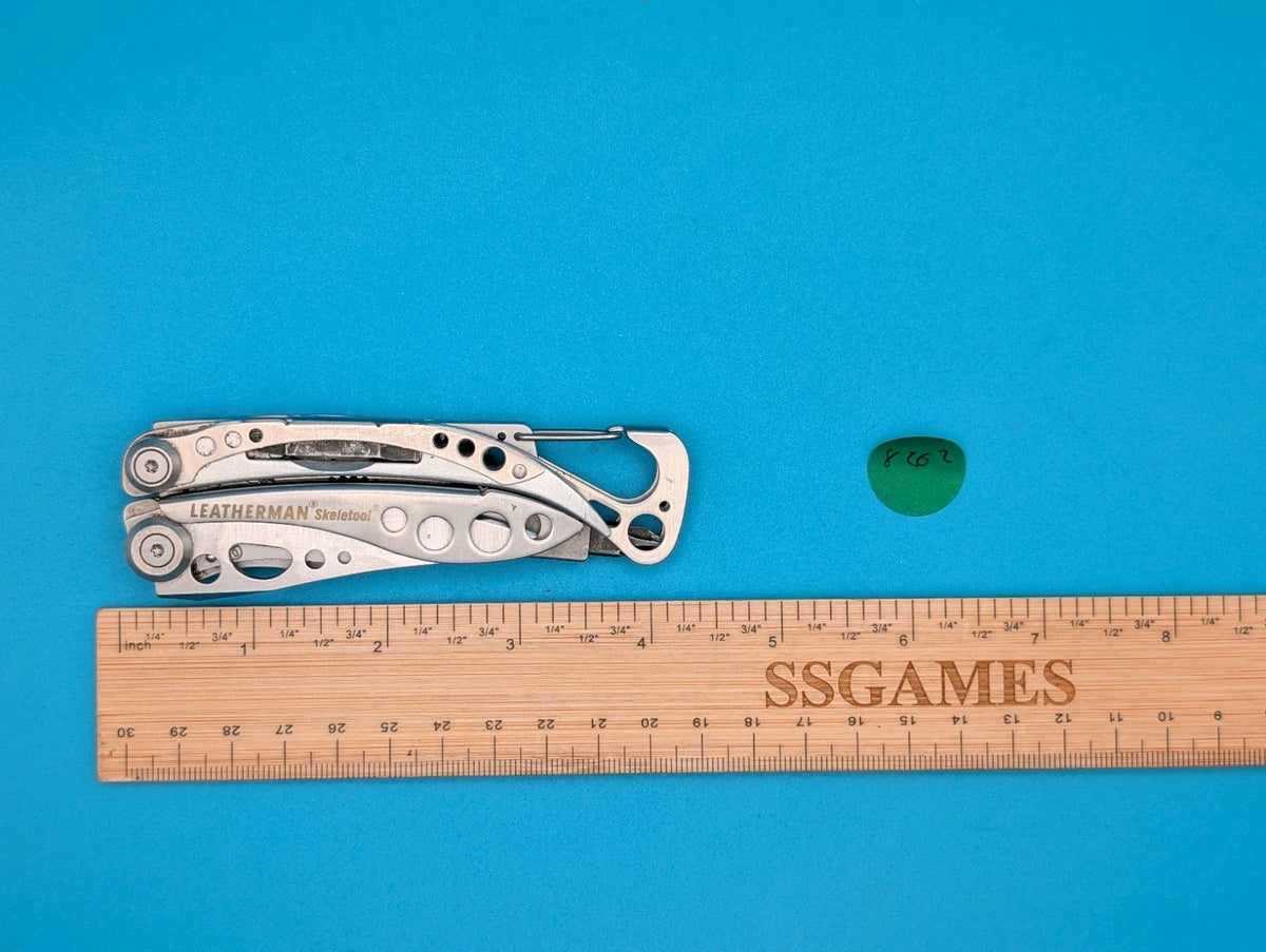 LEATHERMAN Skeletool Multi Tool - Combo Edge Blade Knife Pliers Carabiner!!!