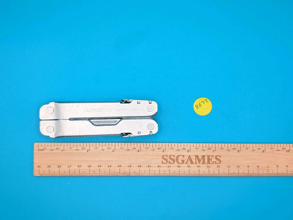 Leatherman Stainless Steel Super Tool 300 Multitool!