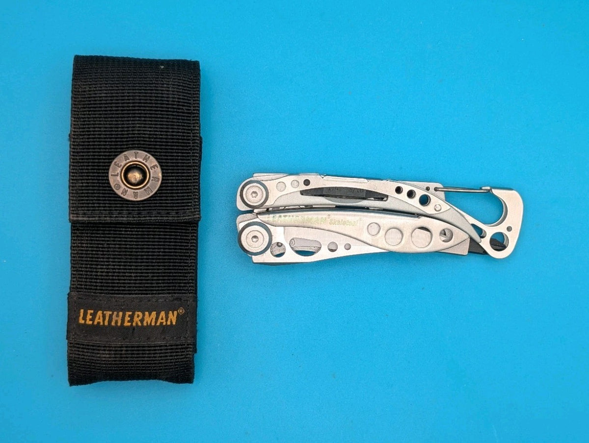 LEATHERMAN Skeletool Multi Tool - Combo Edge Blade Knife Pliers Carabiner!!!