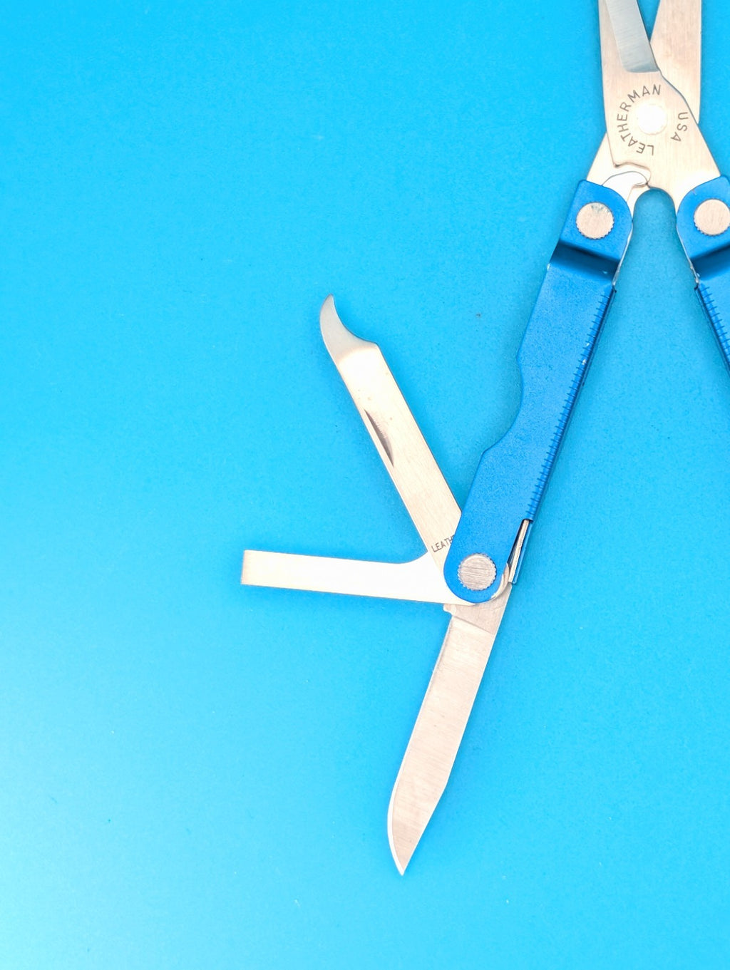 Leatherman Micra Multi-Tool, Knife, Scissors, Key Ring, Blue!