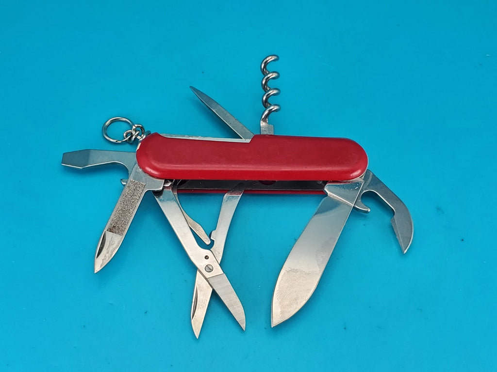 Wenger Traveler Red Swiss Army Knife Multi Tool!