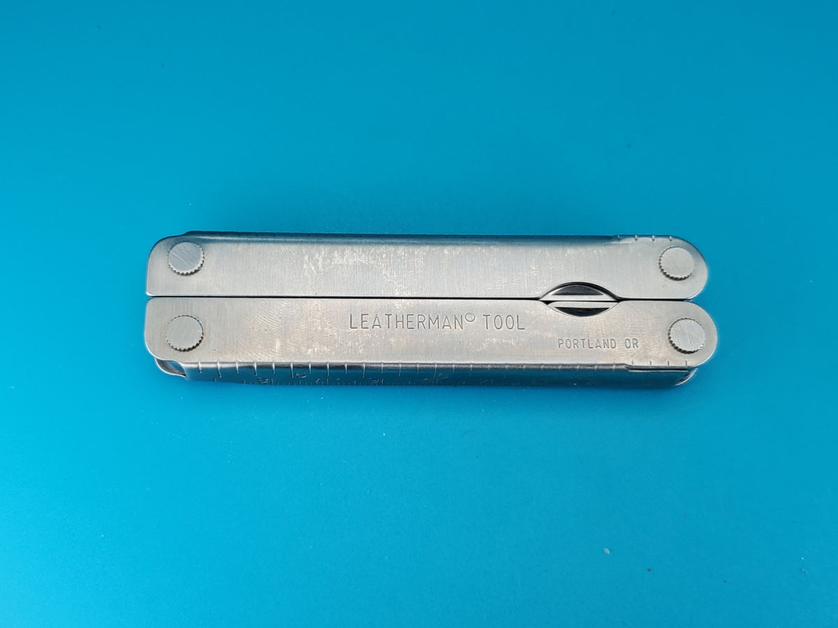 Leatherman PST Multi Tool! 03/00 date stamp! Fast Shipping! With Sheath!
