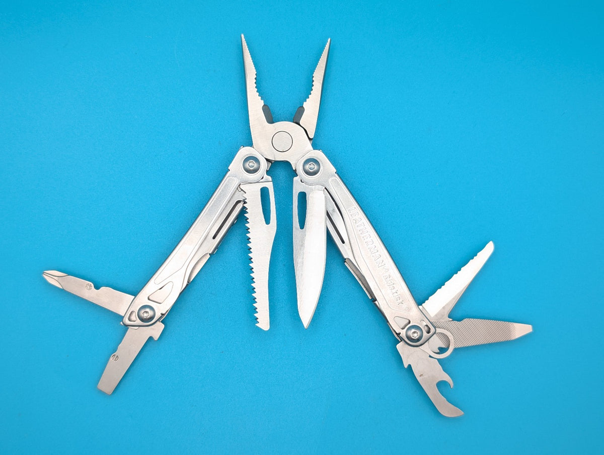 Leatherman Sidekick Multi-Tool, Knife, Pliers, Saw, Stainless!