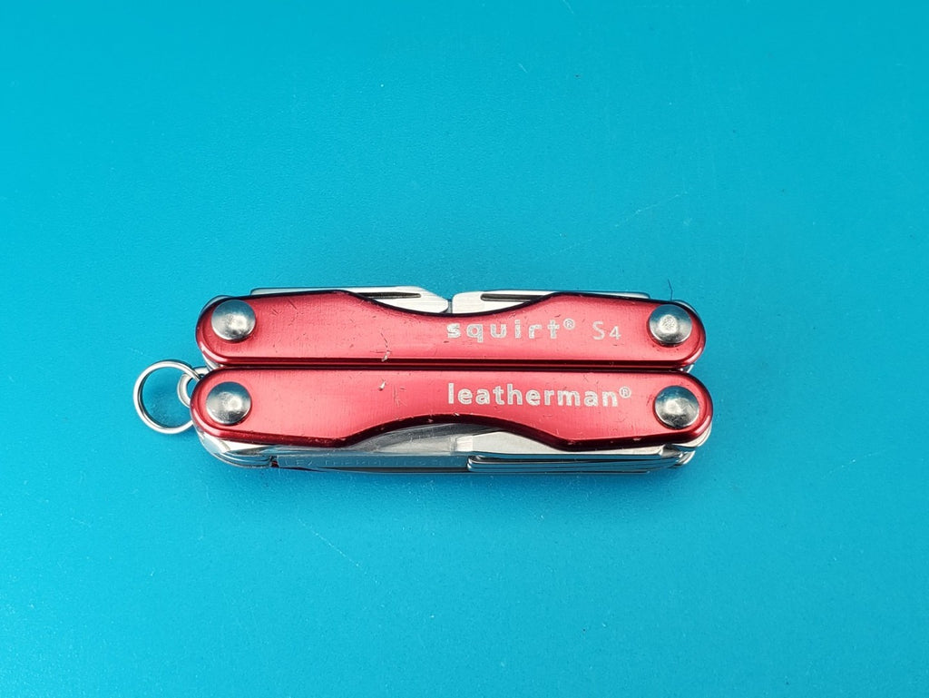Leatherman Squirt S4 Multi-Tool, Key Ring, Retired, RED!