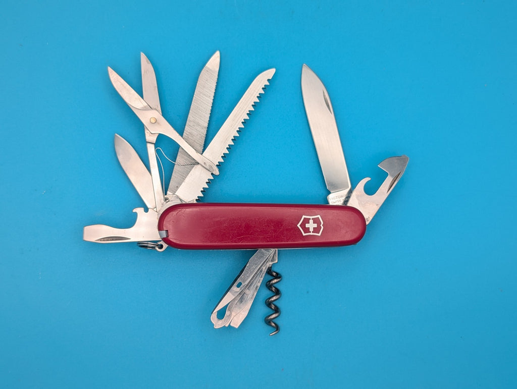 Victorinox Ranger Swiss Army Knife Red Multi-Tool! NICE!
