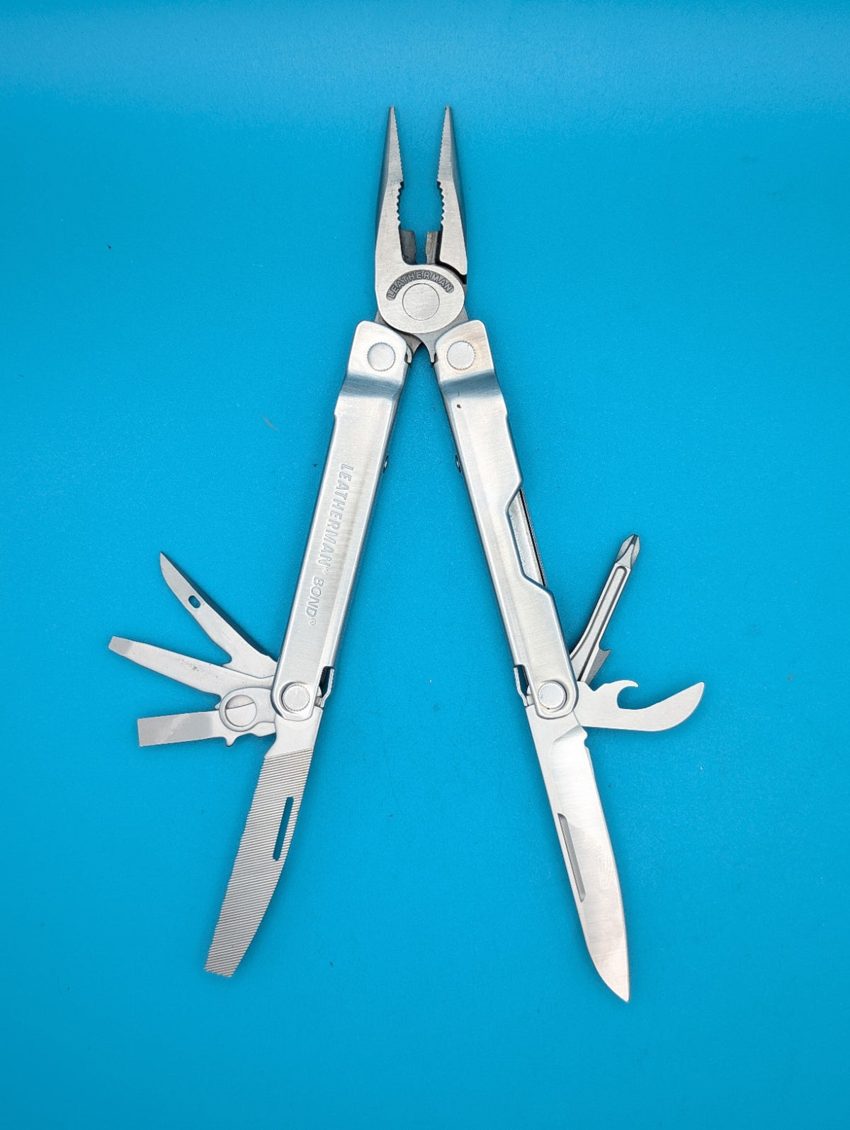 LEATHERMAN Bond Multitool, Stainless Steel Everyday Tool!