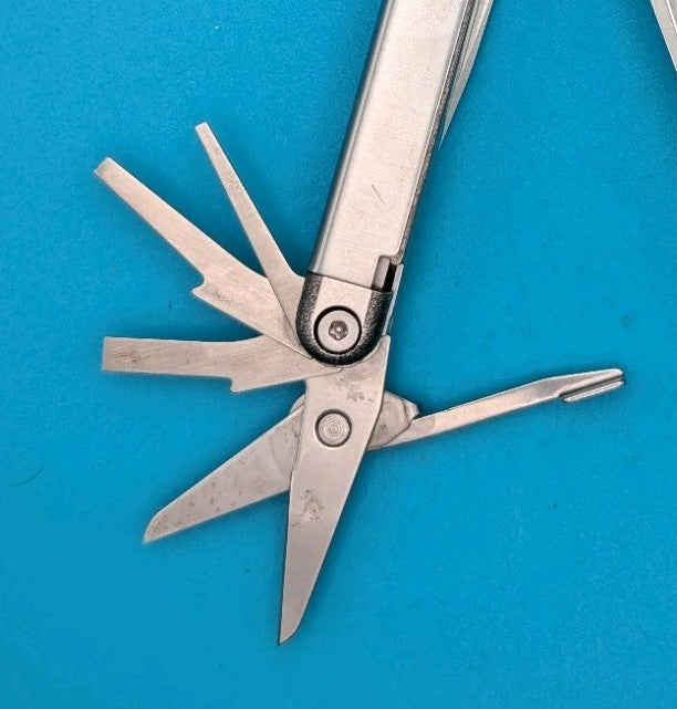 Leatherman Wave Original Vintage Retired, Dated 1299 (Dec, 1999)