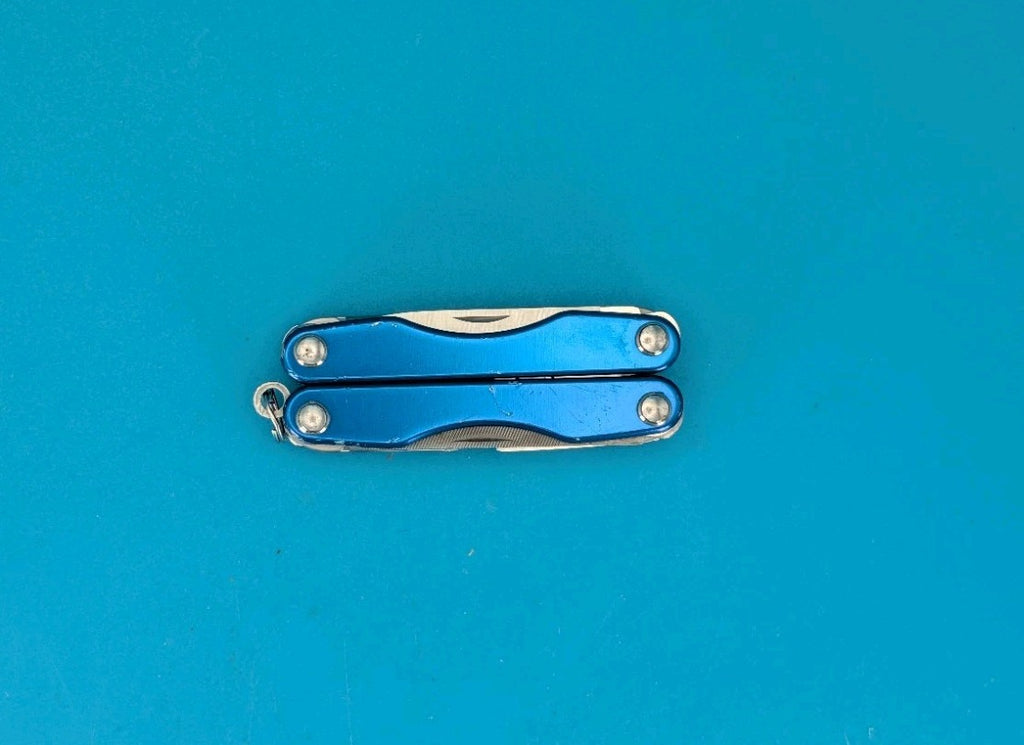 Leatherman Squirt P4 Multi-Tool, Key Ring, Retired, Blue