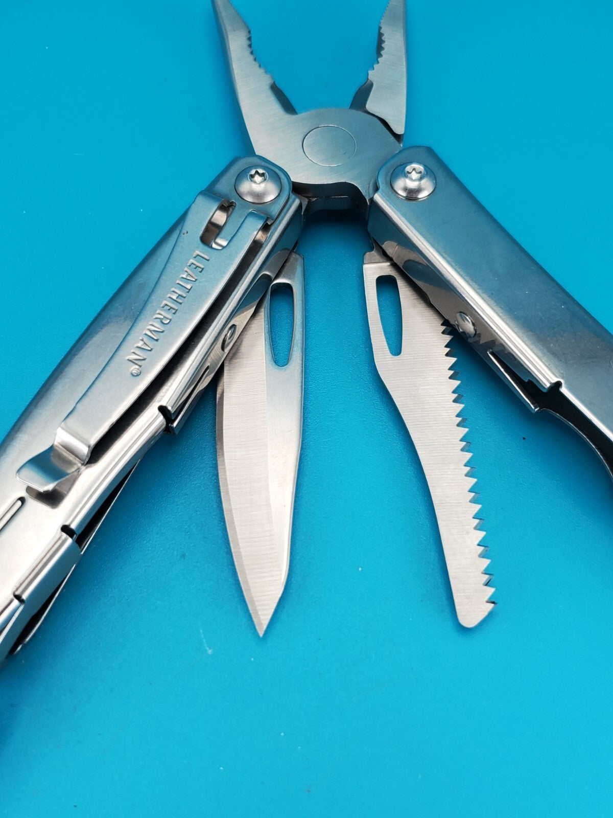 Leatherman Sidekick Multi-Tool, Knife, Pliers, Saw, Stainless! With Sheath!