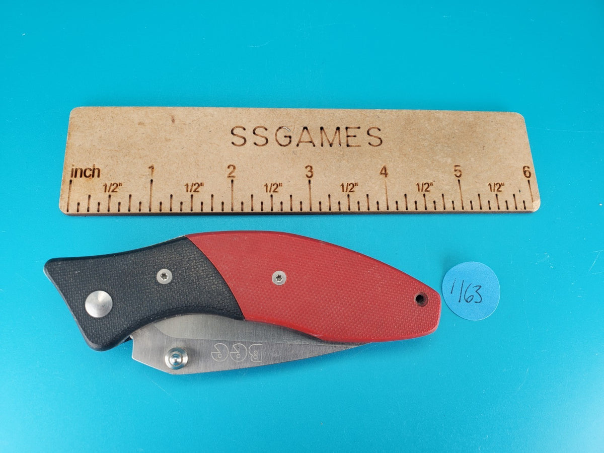 Vintage Bee L06 Liner Lock Plain Edge Folding Pocket Knife!