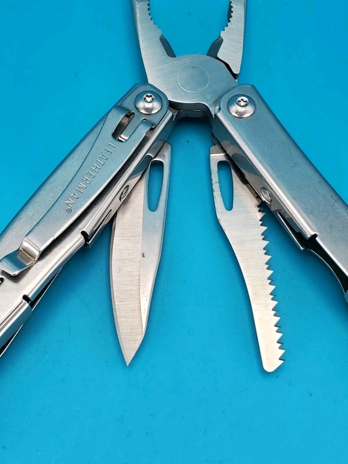 Leatherman Sidekick Multi-Tool, Knife, Pliers, Saw, Stainless!