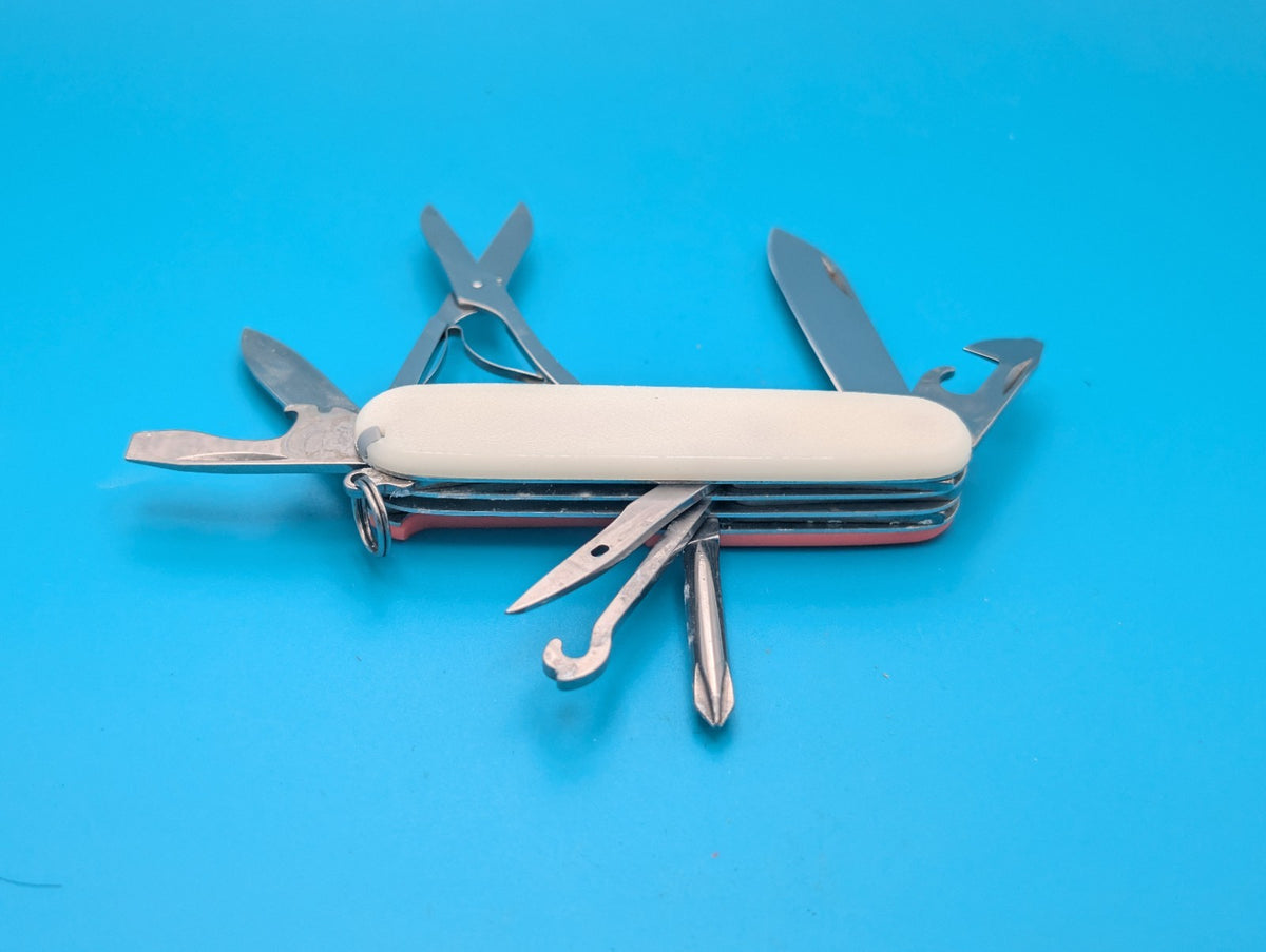 Custom Victorinox Super Tinker Glow in the Dark Swiss Army Knife Multi Tool!