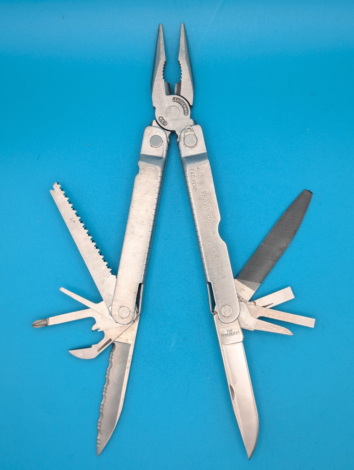 LEATHERMAN Super TOOL Multi Function Tool PLIERS, Stainless! 04/98 DATE