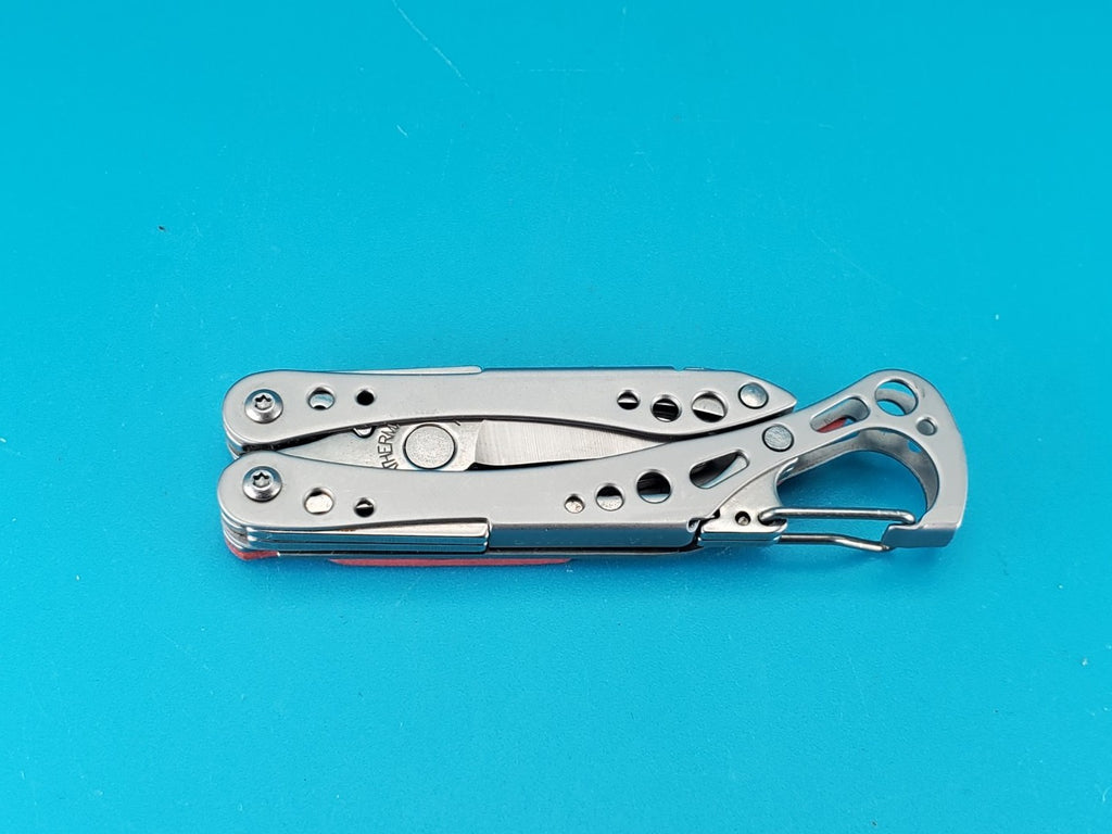 Rare Early Retired PINK Leatherman Style CS Multitool, Cancer Foundation