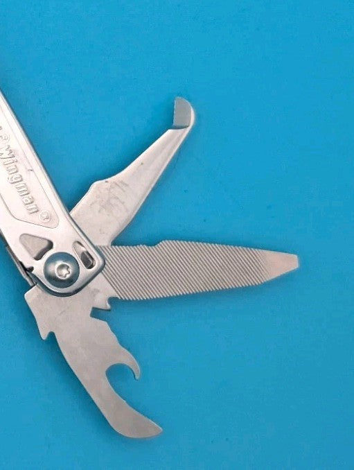 LEATHERMAN WINGMAN MULTI-TOOL! FAST SHIPPING!