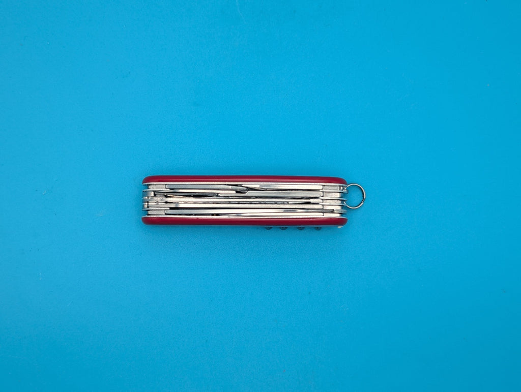 Victorinox Ranger Swiss Army Knife Red Multi-Tool! NICE!