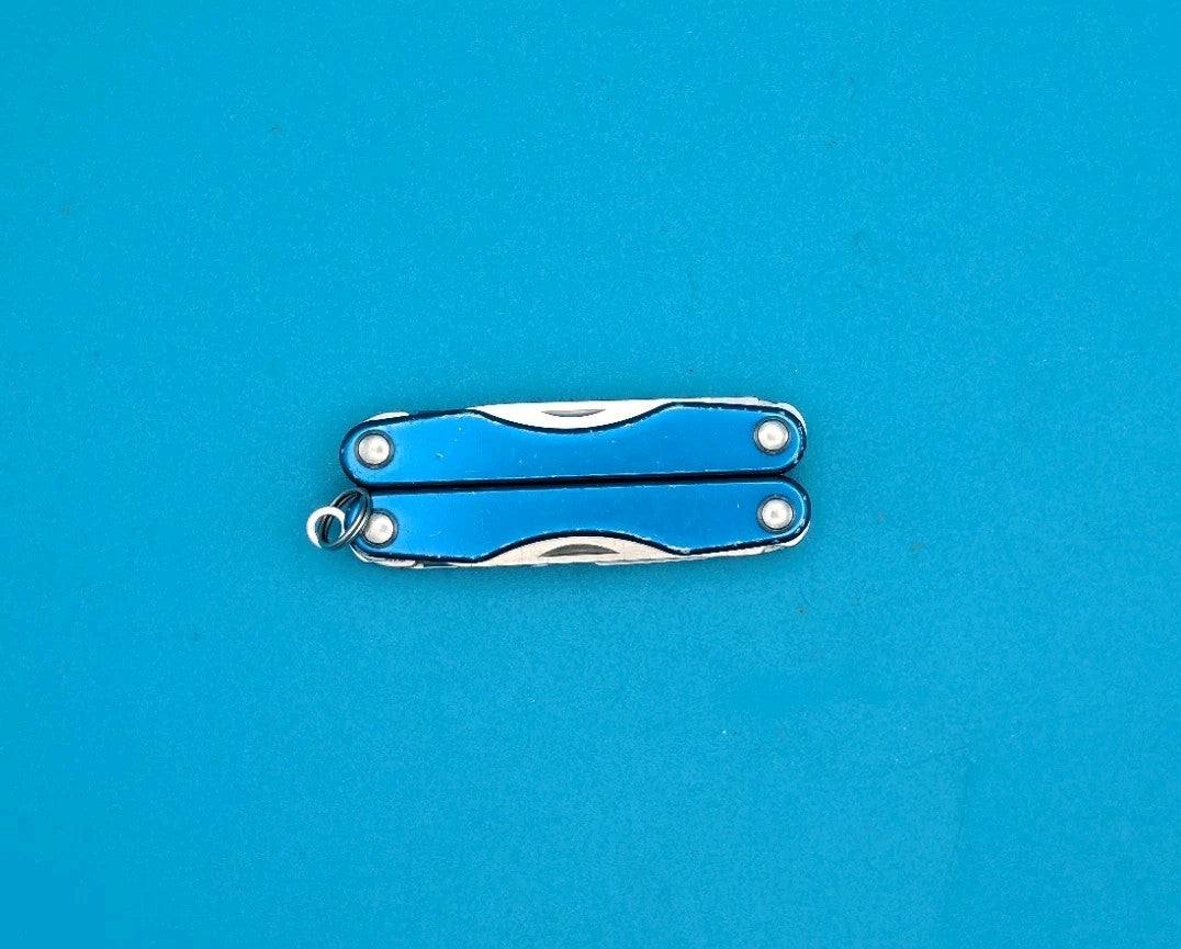 Leatherman Squirt S4 Multi-Tool, Key Ring, Retired, Blue