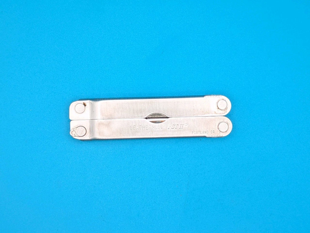 Leatherman PST 2 Multi Tool! 07/03 date stamp! Fast Shipping! With Sheath!